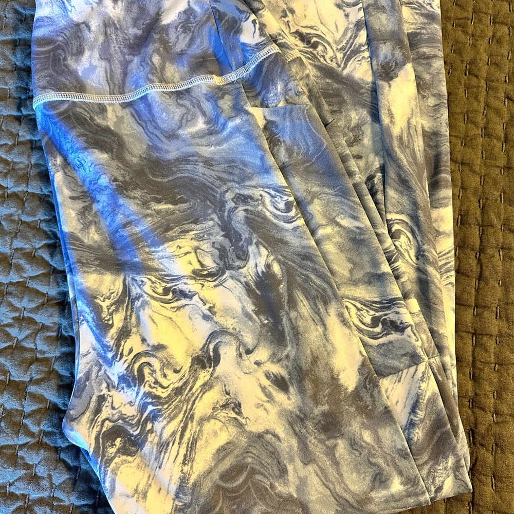 Soma Gray and White Marble Leggings